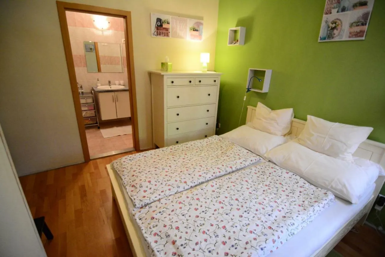 Apartamento Downtown Garden Isle In Urban Style-Free Parking Budapest