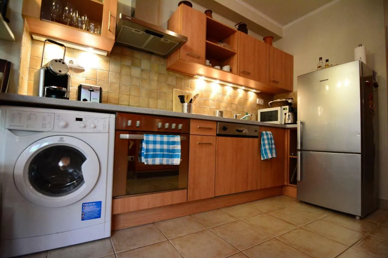 Apartamento Downtown Garden Isle In Urban Style-Free Parking Budapest