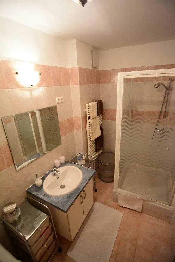 Apartamento Downtown Garden Isle In Urban Style-Free Parking Budapest