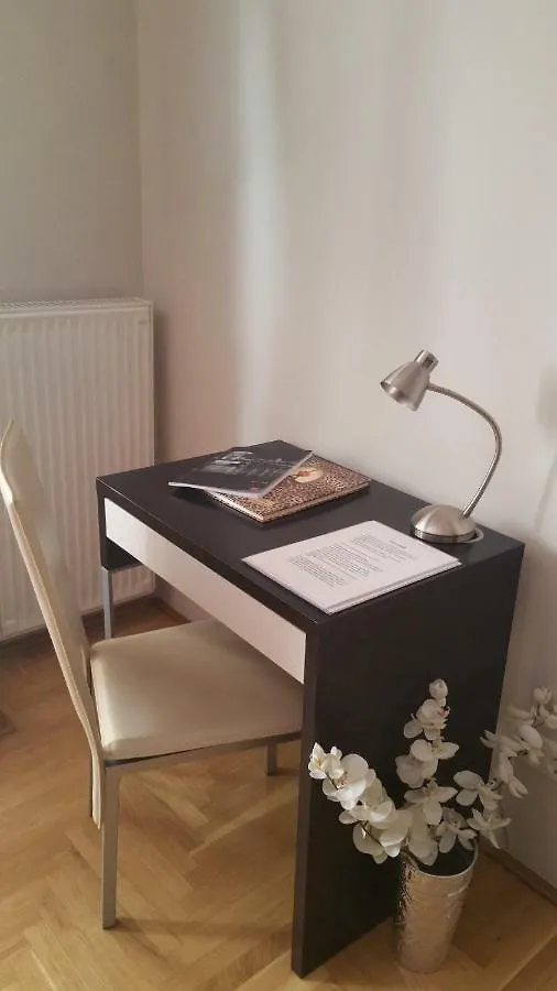 Apartamento Downtown Garden Isle In Urban Style-Free Parking Budapest