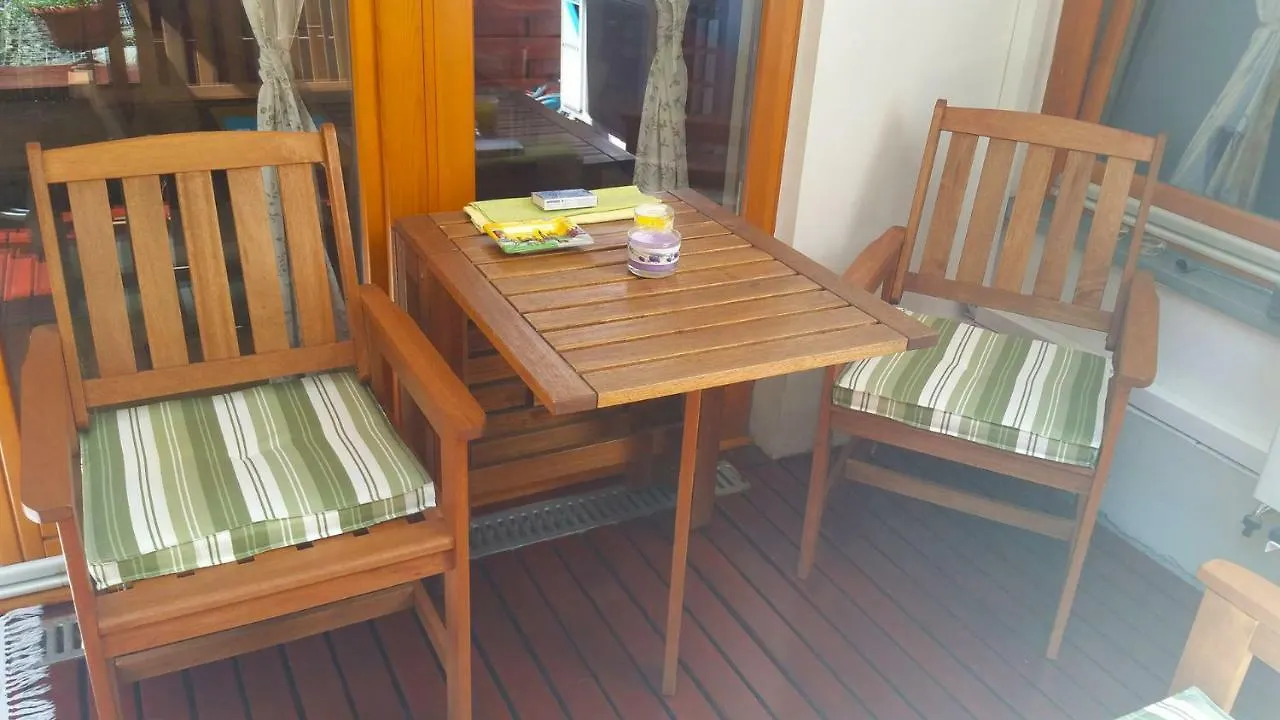 Apartamento Downtown Garden Isle In Urban Style-Free Parking Budapest Hungría